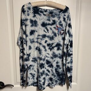Women’s Large NFL Tennessee Titans Apparel Blue Tie-Dye Long Sleeve T- Shirt.